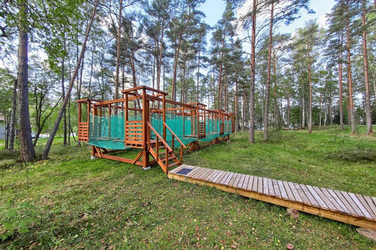 Baza Otdyha Ladoga Ozero Guest House Brigadnoye Exterior photo